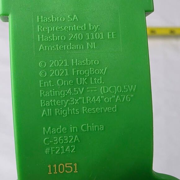 PJ Masks Gekko Wrist Communicator by Hasbro 2021 – Lights & Sounds - Picture 5 of 5